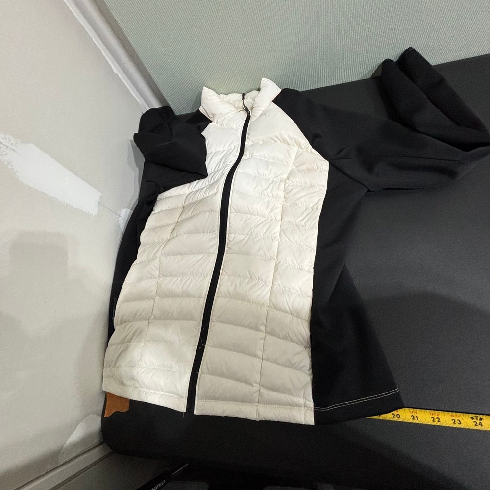 32 Degrees Weatherproof Quilted Puffer Jacket Black White Full Zip Women's XL - Picture 3 of 9